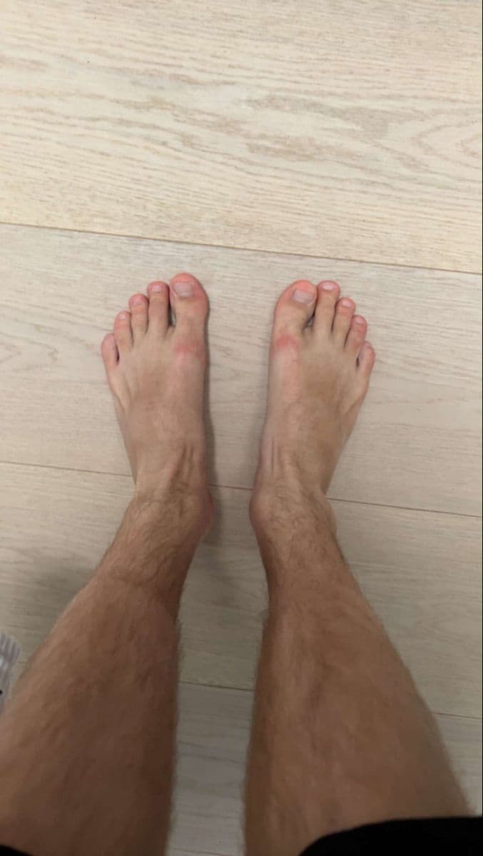 AI Generated feet image example 2